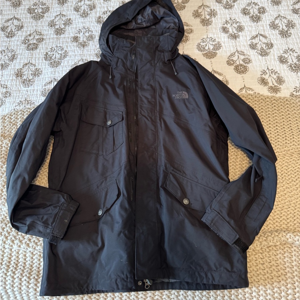 The North Face Men's Black Raincoat